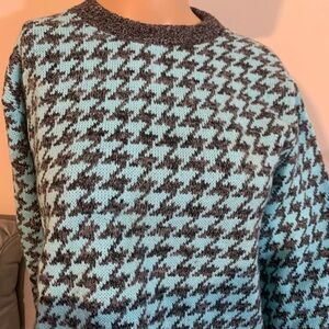 Unique VINTAGE Houndstooth Sweater,Aqua/Gray Pullover British! Academia